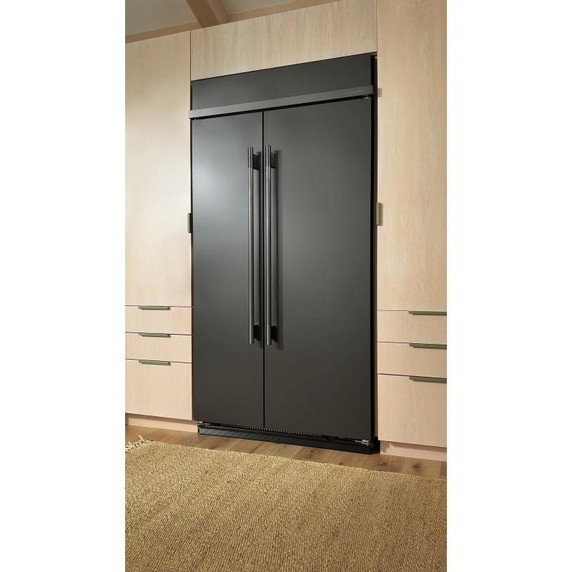 Kitchenaid® Réfrigérateur côte à côte encastré avec intérieur platine - 42 po - 25.5 pi cu KBSN742SBE