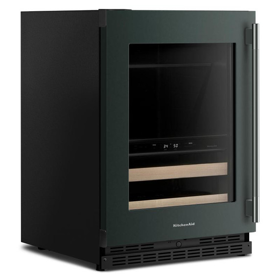 Kitchenaid® Centre de rafraîchissements avec porte en verre et porte-bouteilles à devant en bois - 24 po KUBL524SJP Kitchenaid® Centre de rafraîchissements avec porte en verre et porte-bouteilles à devant en bois - 24 po KUBL524SJP