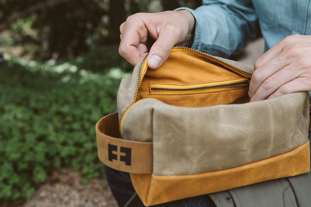 FAT FELT Dopp Kit