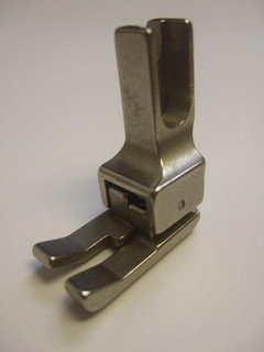 Compensating Foot for Industrial Sewing Machine