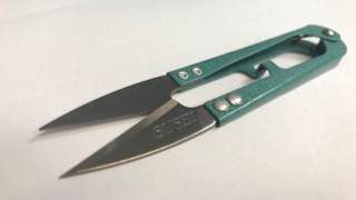 Mini Handheld Sewing/Embroidery Thread Cutter Snips (Green)