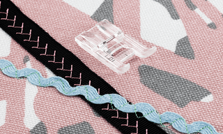 Brother Clear View Foot (Horizontal) (F023N)