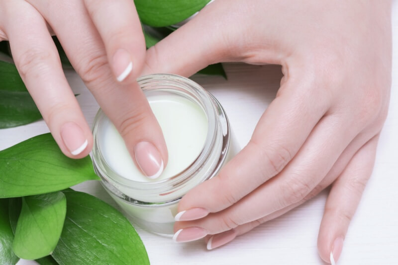 How To Make A Moisturising Hand Cream Using Natural Ingredients