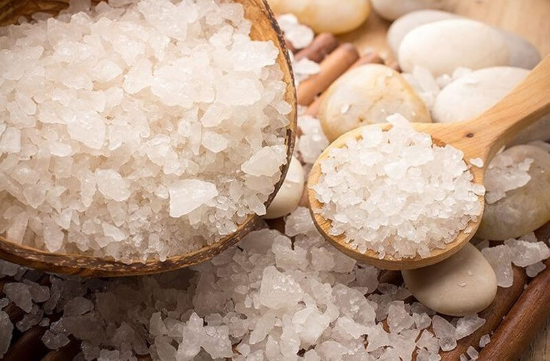 Bath Salts: Uses, Benefits and DIY Recipes