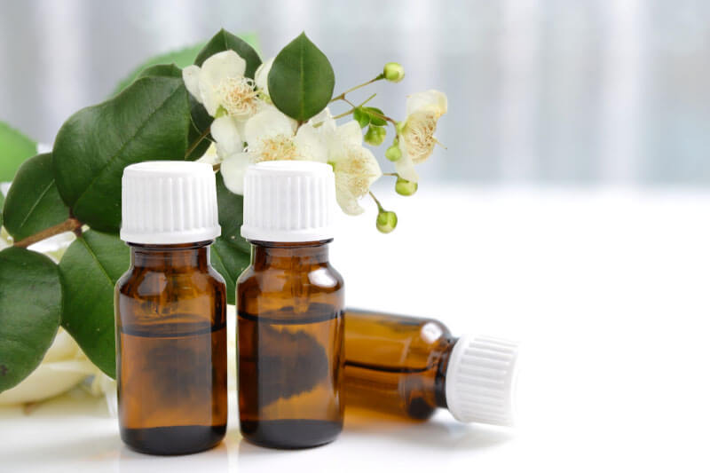 LEMON MYRTLE OIL MASSAGE THERAPY TREATMENT