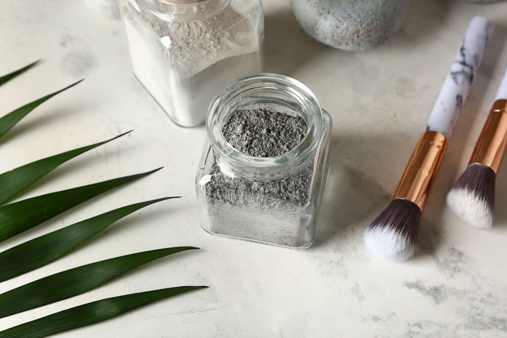 SKINCARE REGIME WITH COARSE PUMICE POWDER