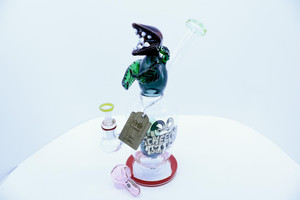 Cheech Piranha Plant Water Pipe - 13.5" Cheech Piranha Plant Water Pipe - 13.5"