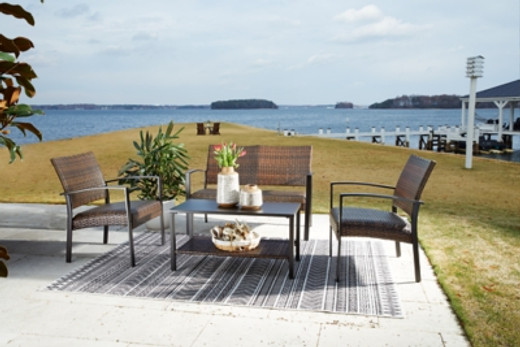 Zariyah Outdoor Resin Wicker 4 Piece Conversation Set - Signature Design by Ashley Patio Furniture