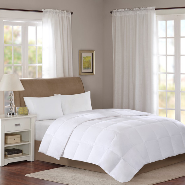 LEVEL 1 - White 300 Thread Count Cotton Sateen Down Comforter w/3M Scotchgard (Level 1 300 Thread-White-Comf)