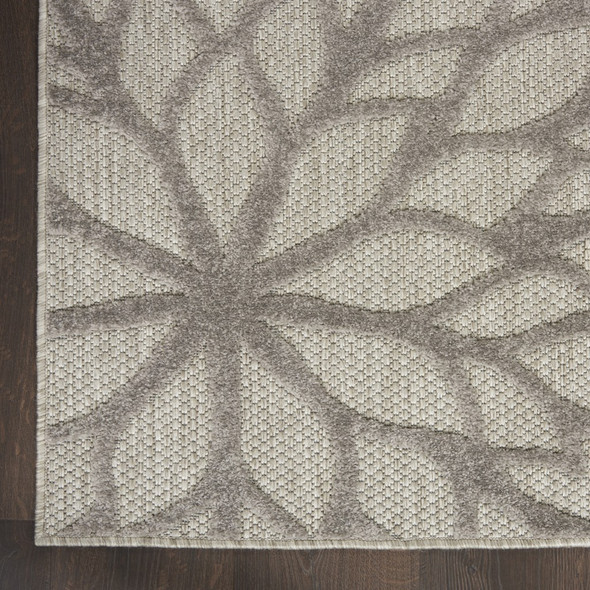 8 x 11 Silver and Gray Indoor Outdoor Area Rug