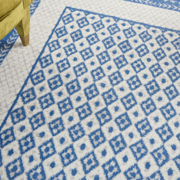 5 x 7 Ivory and Blue Geometric Area Rug