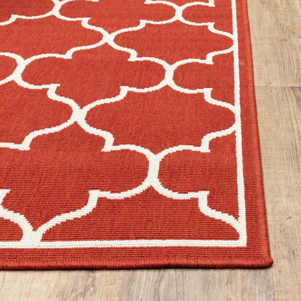 7x10 Red and Ivory Trellis Indoor Outdoor Area Rug