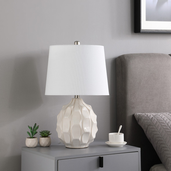 22" Cream Ceramic Faceted Table Lamp With Off White Drum Shade
