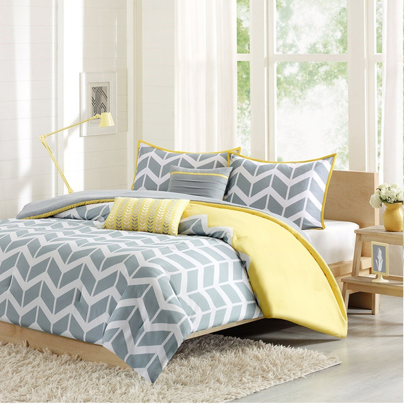 Grey Yellow & White Chevron Reversible Comforter Set AND Decorative Pillows (Nadia-Yellow)