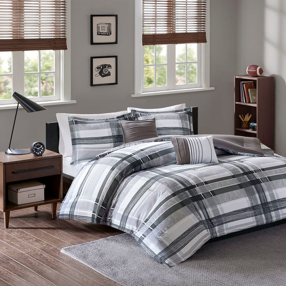 Black & Grey Reversible Plaid Comforter Set AND Decorative Pillows (Rudy-Black)