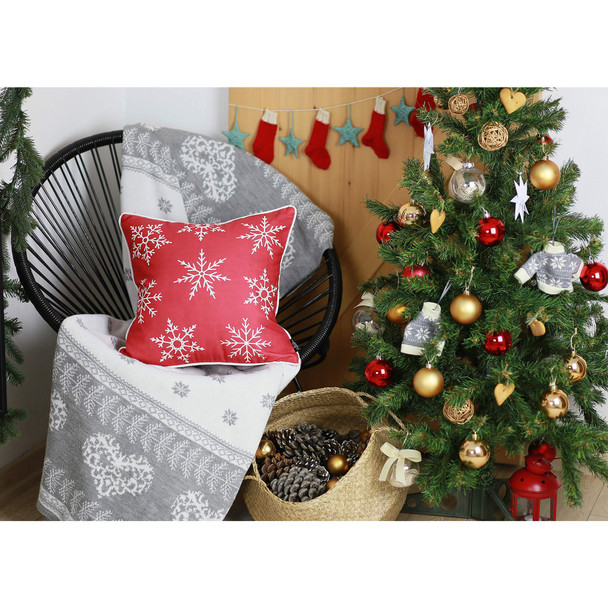 Set of 2 18" Christmas Snowflakes Throw Pillow Cover in Red