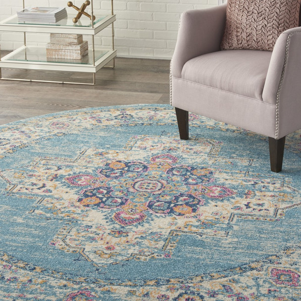 8 Round Light Blue Distressed Medallion Area Rug