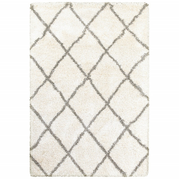 4 x 6 Ivory and Gray Geometric Lattice Area Rug