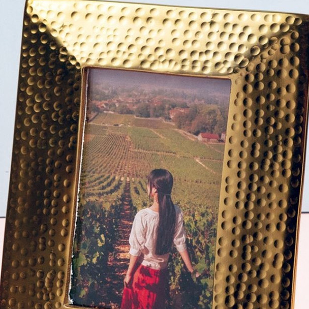 4" x 6" Hammered Golden Picture Frame