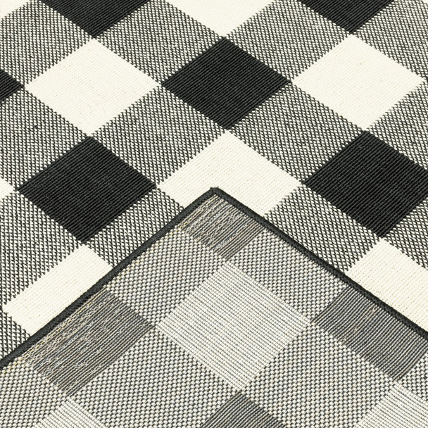 4x6 Black and Ivory Gingham Indoor Outdoor Area Rug