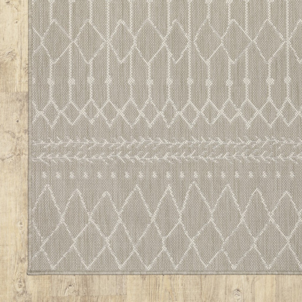 10x13 Gray and Ivory Geometric Indoor Outdoor Area Rug