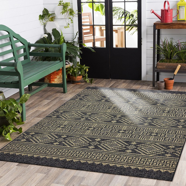 8 x 10 Black Geometric Indoor Outdoor Area Rug