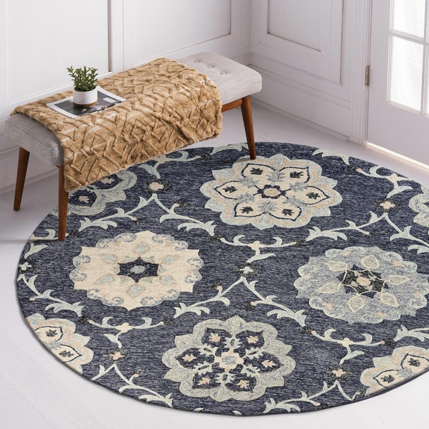 7 Round Gray Floral Trellis Area Rug