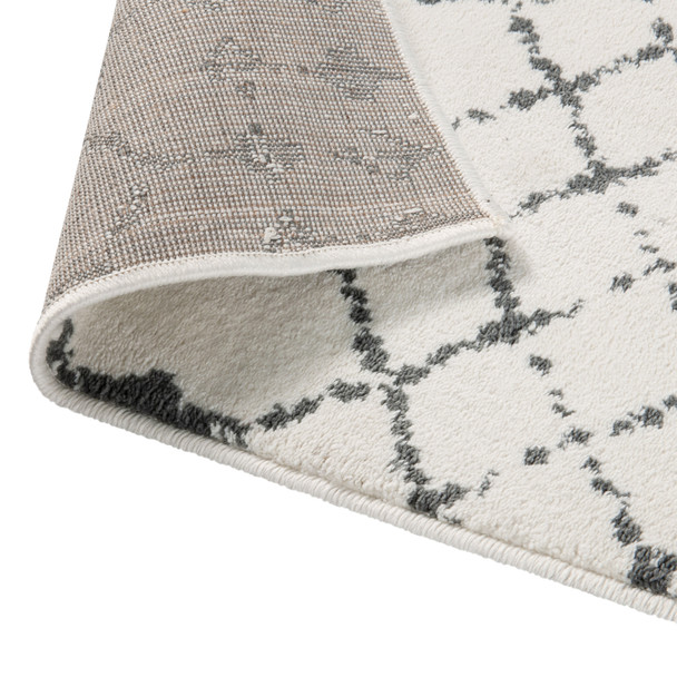 Beth Geometric Bohemian Low Pile Rug - 5' x 7' -Ivory/Gray Polyester