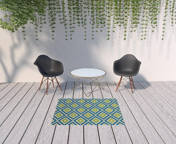 4' X 6' Sand Geometric Stain Resistant Indoor Outdoor Area Rug