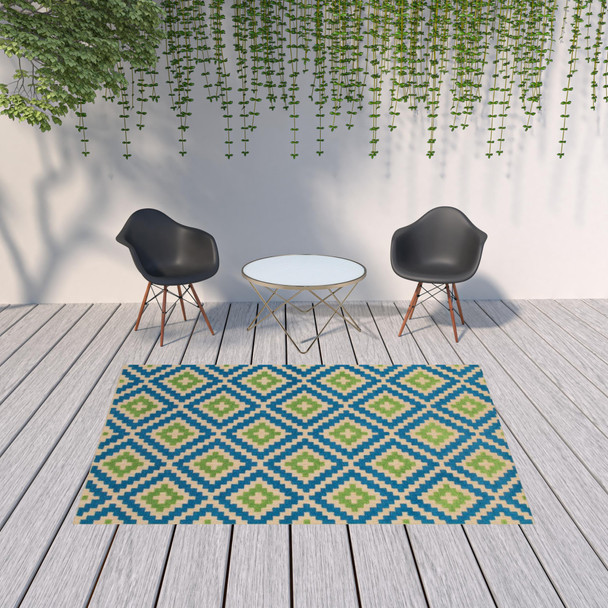 6' X 9' Sand Geometric Stain Resistant Indoor Outdoor Area Rug