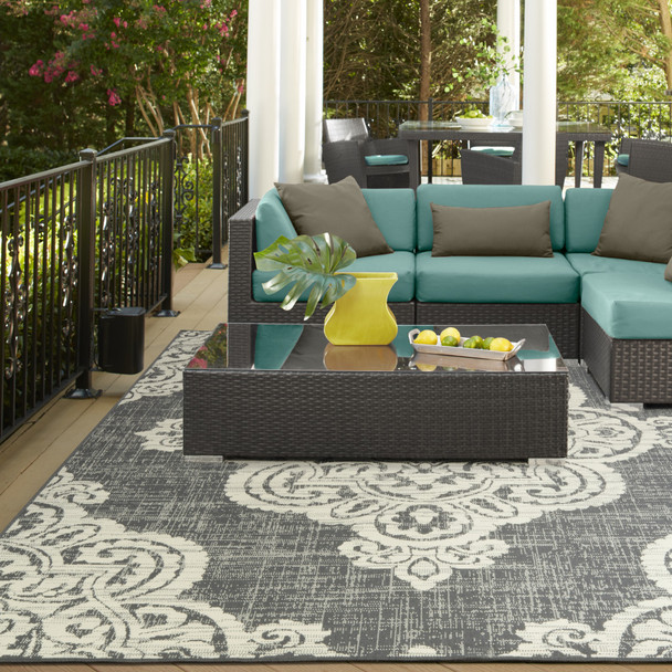 5' X 8' Grey Oriental Stain Resistant Indoor Outdoor Area Rug