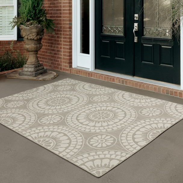 3' X 5' Grey Geometric Stain Resistant Indoor Outdoor Area Rug