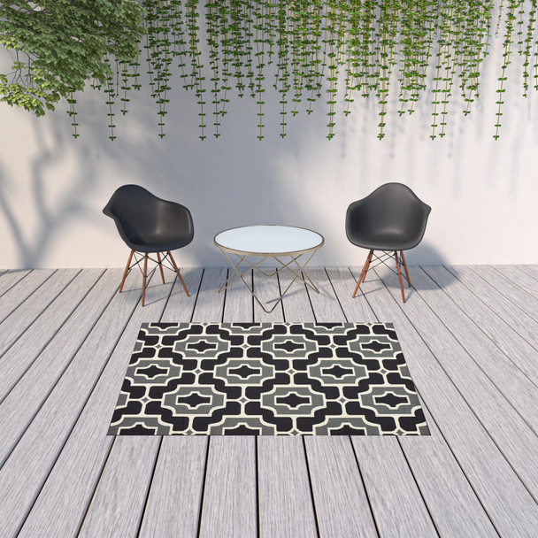 5' X 8' Black Geometric Stain Resistant Indoor Outdoor Area Rug