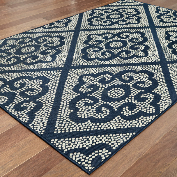 2' X 4' Navy Geometric Stain Resistant Indoor Outdoor Area Rug