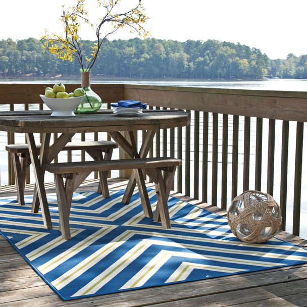 3' X 5' Navy Geometric Stain Resistant Indoor Outdoor Area Rug