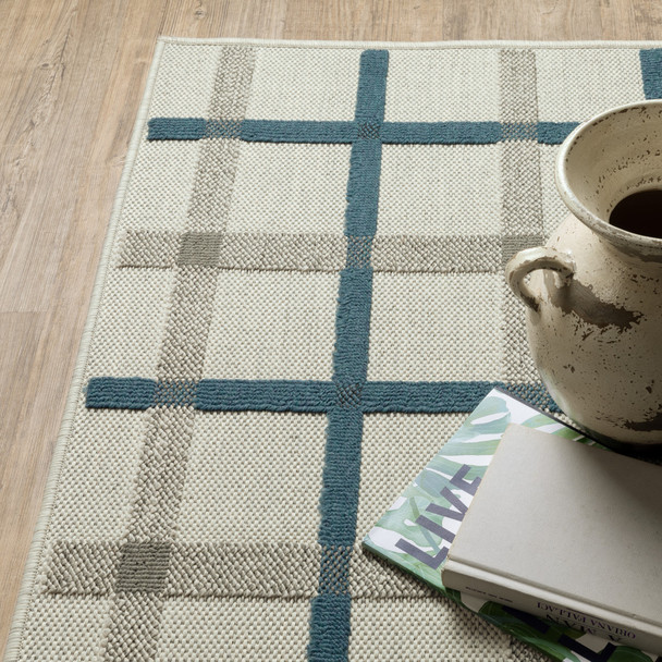 6' X 9' Beige Geometric Stain Resistant Indoor Outdoor Area Rug