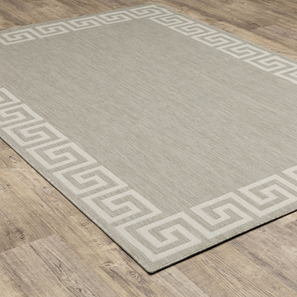 8' X 10' Grey Stain Resistant Indoor Outdoor Area Rug