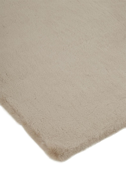 5' X 7' Tan Shag Area Rug