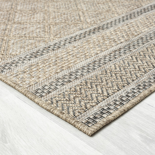 5' X 7' Tan Geometric Handmade Indoor Outdoor Area Rug