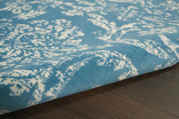 4' X 6' Blue Damask Power Loom Area Rug