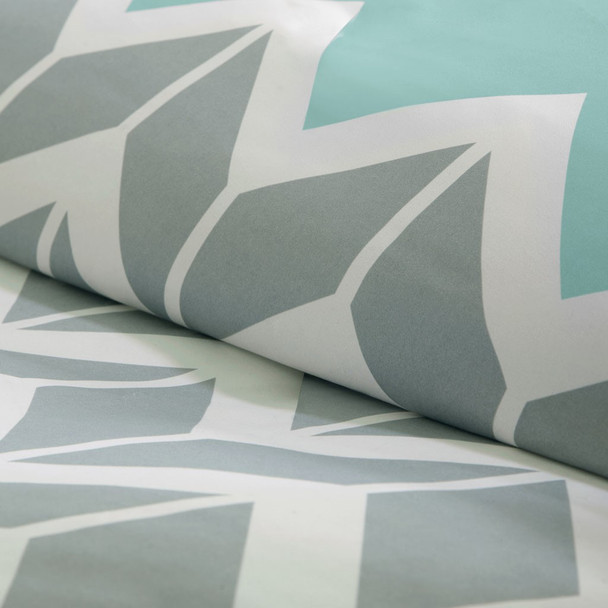 Grey Teal & White Chevron Reversible Comforter Set AND Decorative Pillows (Nadia-Teal)