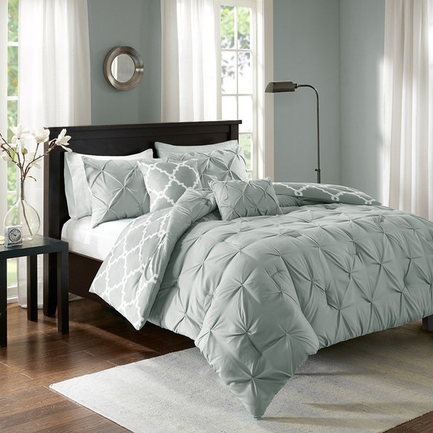 5pc Grey & White Reversible Fretwork Comforter Set AND Decorative Pillows (Kasey-Grey)