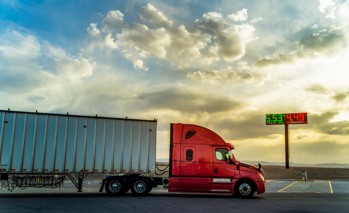 The Gold Standard in Booth Transportation: UsedBooths.com’s Superior Logistics Solutions