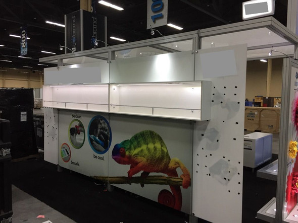 20 x 20 Island Booth