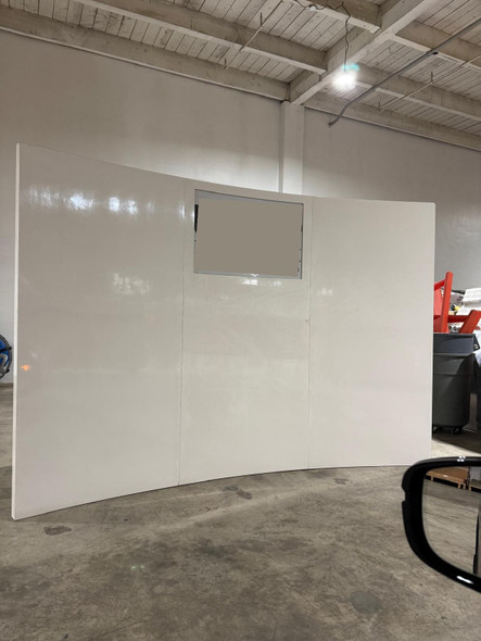 Curved Backwall Tradeshow booth