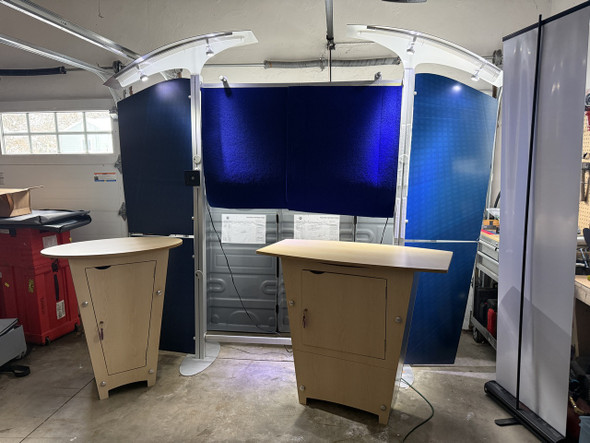 10x10 Modular Trade Show Exhibit and 2 Nomadic Display Walls