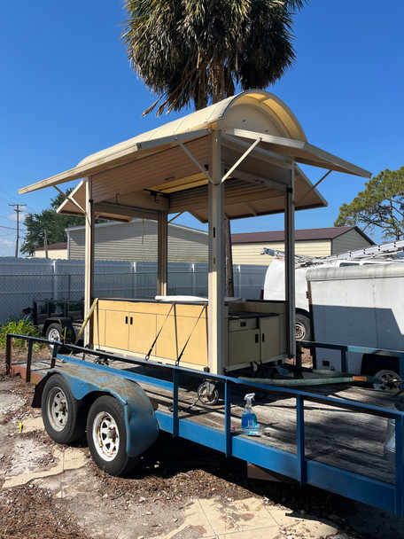 Roll up door mall kiosks
