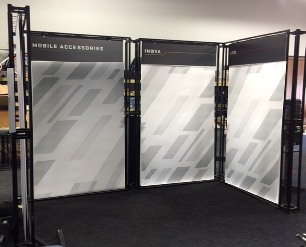 10x10 SKYLINE INLITEN BOOTH – ADAPTABLE FOR ANY SITUATION