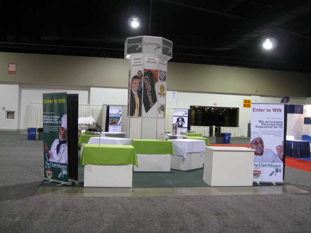 Tall tower for trade show booth