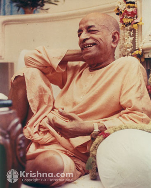 Srila Prabhupada Photo, Relaxing in Vrindavana, 8"x10"